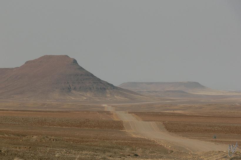 P1130799.JPG - Le parc des -Great tables mountains-, entre Torra Bay et Khorixas.
